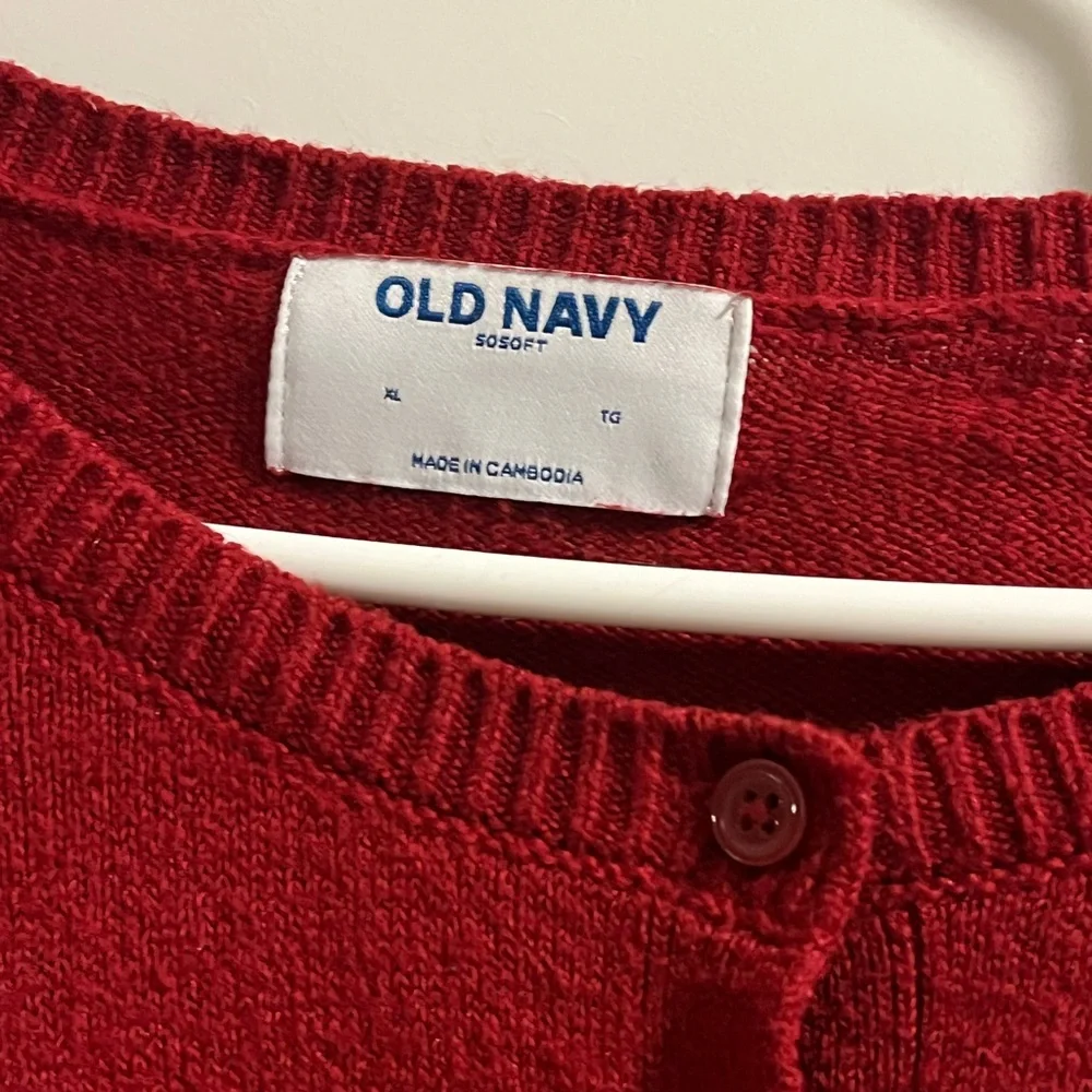 Old Navy SoSoft Crop Cardigan Sweater - Picture 3 of 4